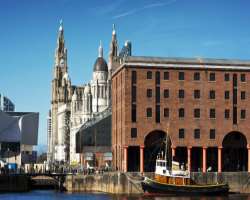 After the death of the professor in the year 1940 the place was inaugurated as the maritime museum of Liverpool, as it was his last wish to establish 